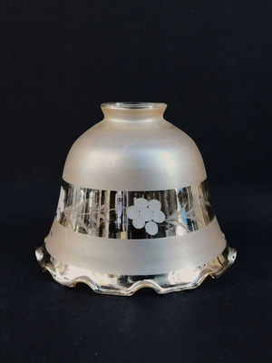 Lamp glass sandblasted and engraved with floral designs vintage like new