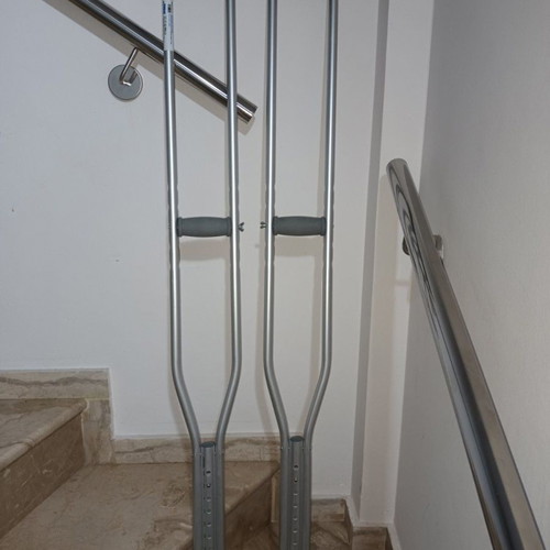 Foot splint with air chamber