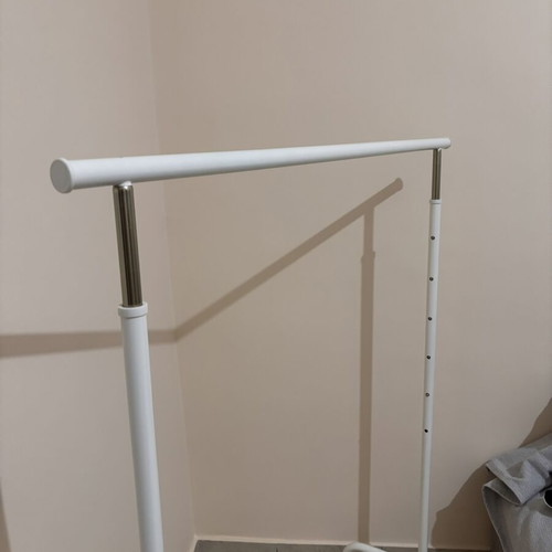Clothes Rack Steel with Telescopic Bar like new