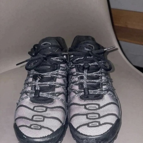 Nike Air Max Utility sneakers used, black metallic platinum reflective, size 39
