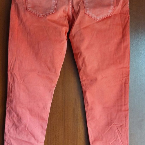 Guess women's jeans like new, size 29, red watermelon color