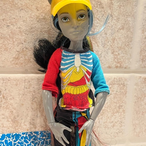 Monster High Neighthan Rot 2013 like new