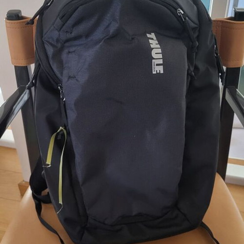 Thule EnRoute Backpack 23L laptop backpack like new, black