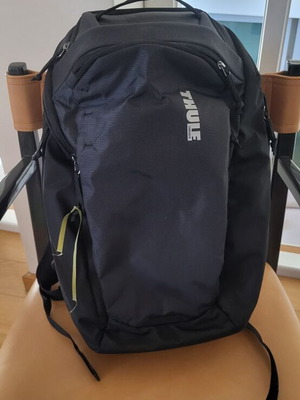 Thule EnRoute Backpack 23L laptop backpack like new, black