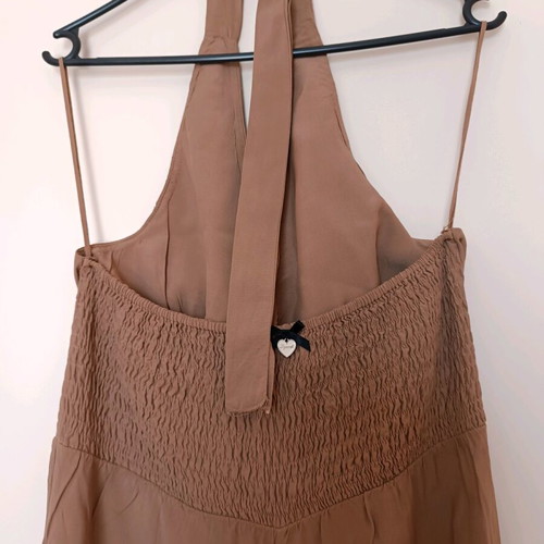 Lynne nude jumpsuit M, deep neckline, back opening