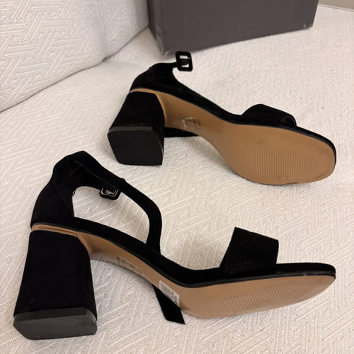 Miss Nv women's sandals size 39 new