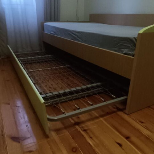 Children's bed with pull-out second bed like new, all wood, 1.96x0.95m