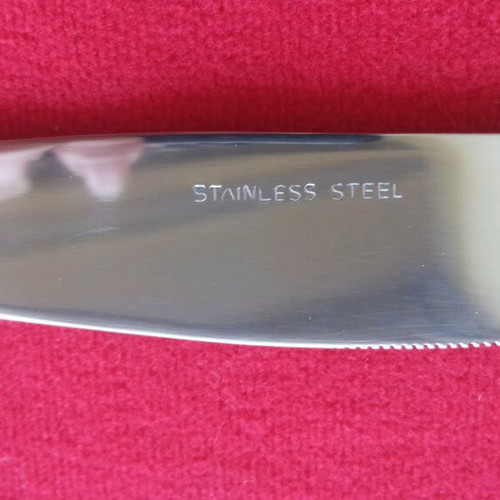 Vintage stainless steel dinner knives set of 6, like new