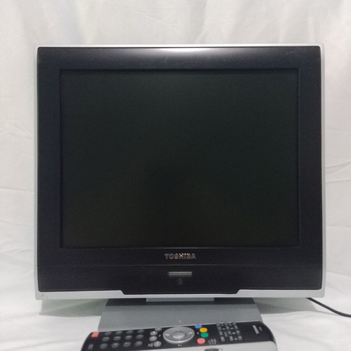 Toshiba 15V300PG 15" LCD TV