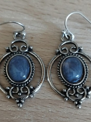 Bohemia earrings with blue stone, like new