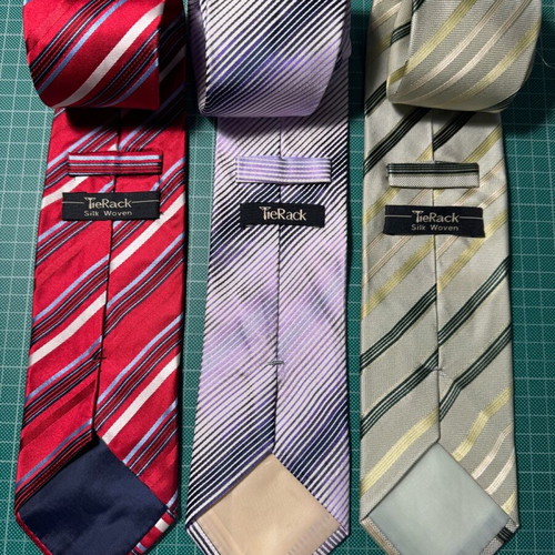 Tie Rack ties like new, pack of 3 multicolored