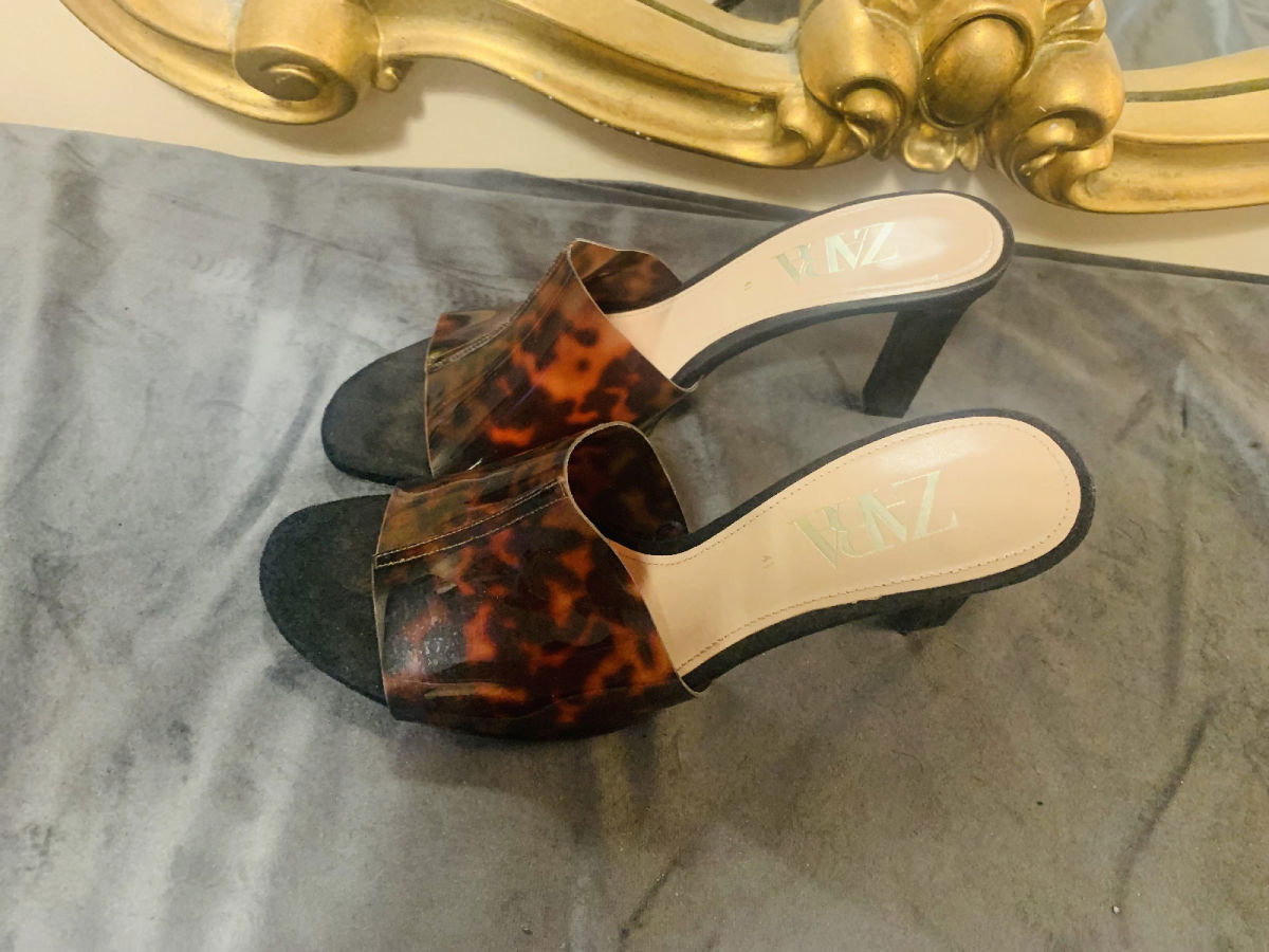 Zara store leopard mules