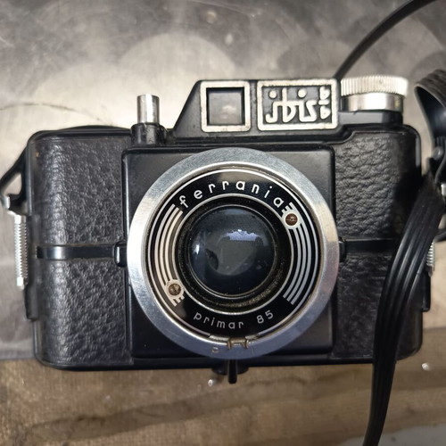 Ferrania Primar 85 vintage camera used