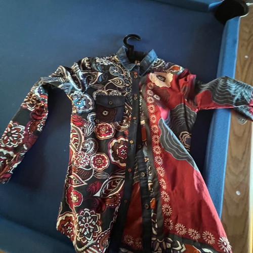 Desigual women's shirt multicolor like new