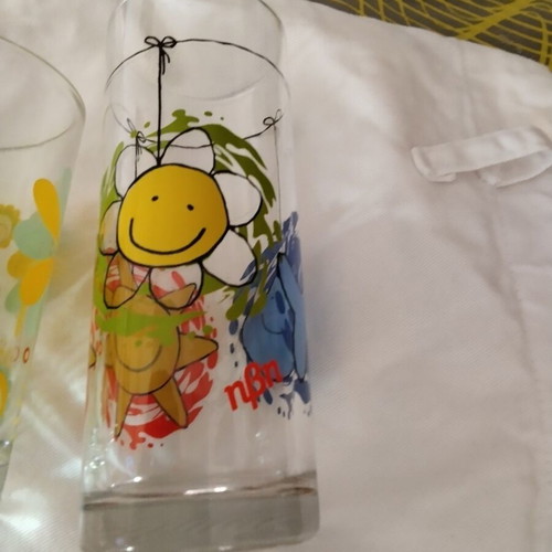 Collectible glasses set of 7, new