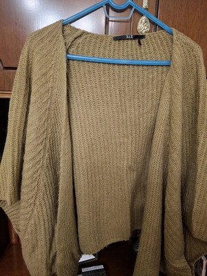 Zaketa bat cardigan A.L.E. brown like new, one size