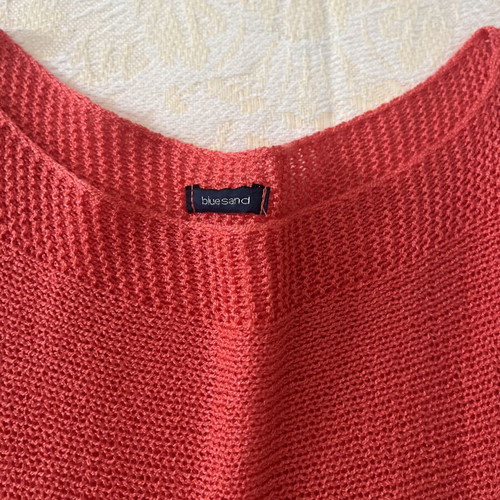 Blue Sand knitted sweater like new, coral, size M