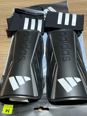 Επικαλαμίδες Adidas Tiro League SG LGE καινούργιες με μανίκια συμπίεσης