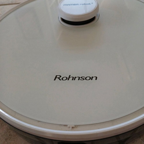 Rohnson Mamba Robot Vacuum Like New with Mapping and Wi-Fi White