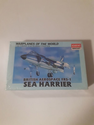 British Aerospace FRS-1 Sea Harrier Model Kit 1/144 new