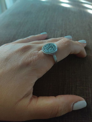 DKNY ring size 54 like new, silver