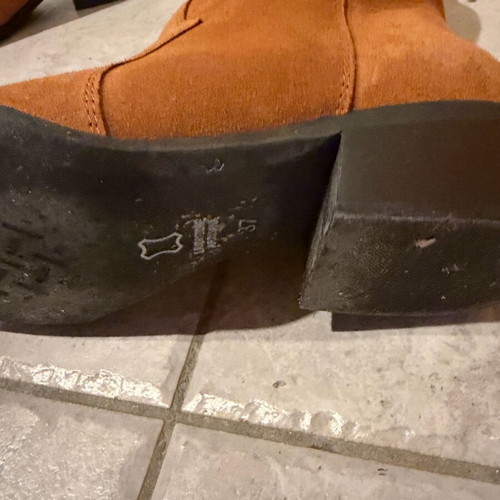 Anesis brown suede boots used, size 37