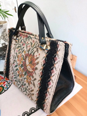 Vintage gobelin handbag used, black and multicolor