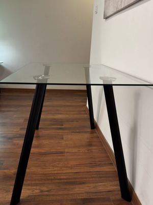 Glass dining table like new 120x75cm