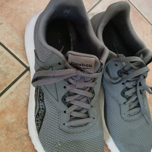 Reebok athletic shoes used, gray, size 37.5-38