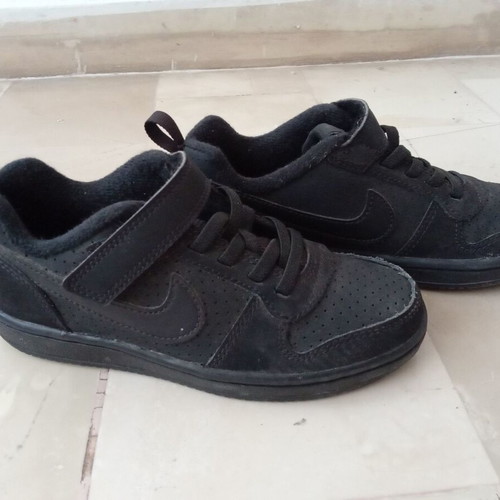Nike Athletic Shoes size 29.5 like new, black