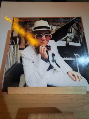 Elton John Greatest Hits LP used