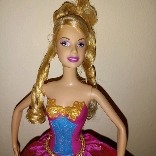 Barbie Twinkle Toes 2008 collectible ballerina in like new condition