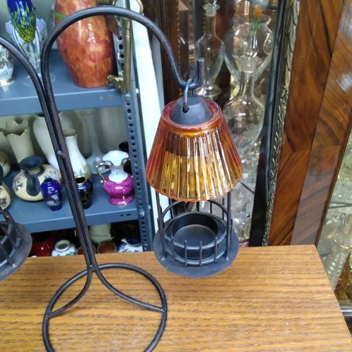 Tabletop candlestick with double bases like new, metal stand