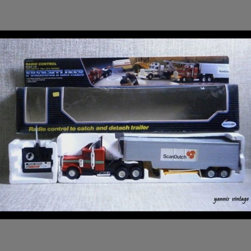 Freightliner Truck 1:25 new remote control with box and battery