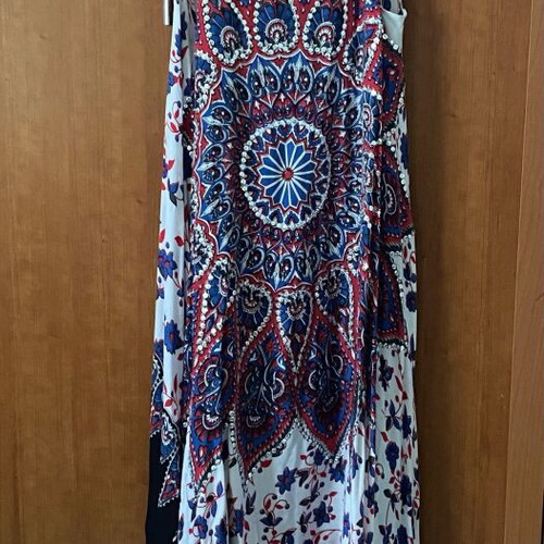 Long summer vest one size like new, multicolored
