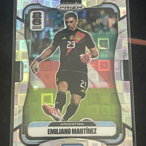 Emiliano Martinez Panini Prizm World Cup card like new
