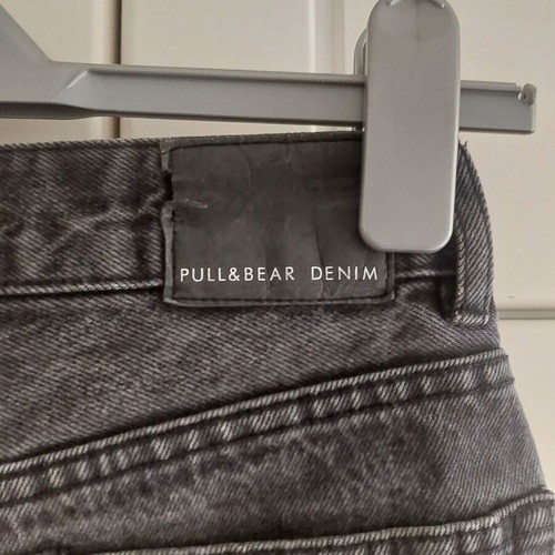 Black denim shorts Pull & Bear like new, size EUR 32