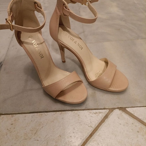 Voi Noi high heels like new, beige, size 36