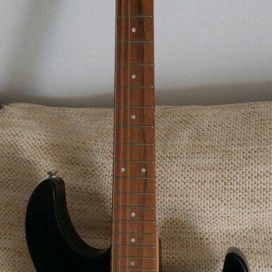 Yamaha ERG 121 guitar new, black color, unused