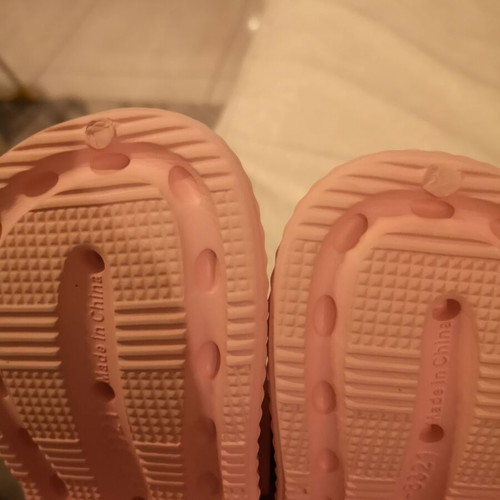 Salmon pink children's clogs size 29