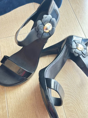 Oceano jelly shoes sandals size 41 like new, black