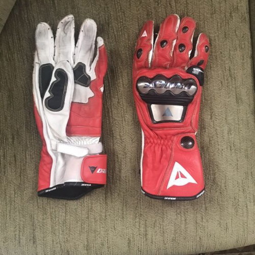 Alpinestar motorcycle gloves used, extra large, with carbon fiber and titanium protection