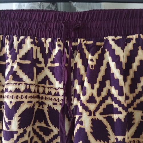 Summer printed pants used, size small/medium, beige and purple
