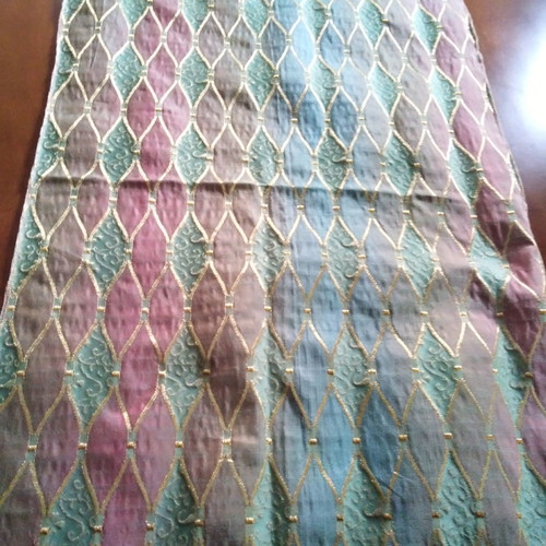 Silk taffeta fabric for home clothing with rhombus and printed combo