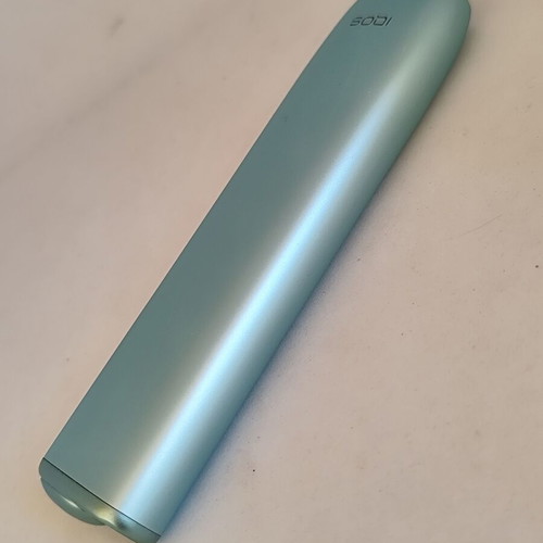 IQOS ILUMA i ONE Breeze Blue device like new