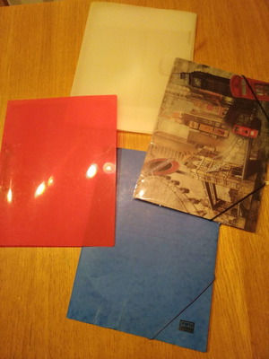 Folders used, pack of 4 pieces