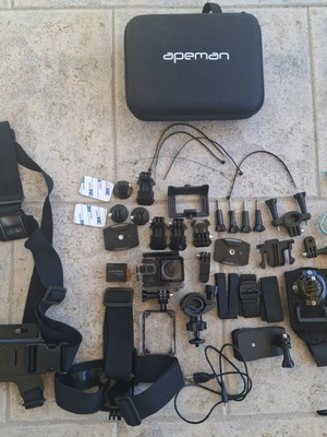 Apeman A80 4k action camera like new with extra accessories