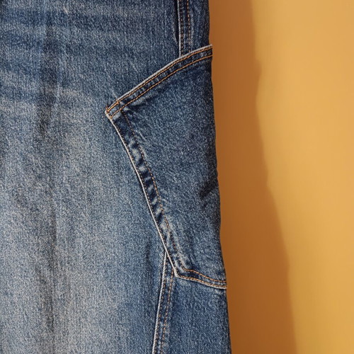 Adoro blue jeans with side pockets, new