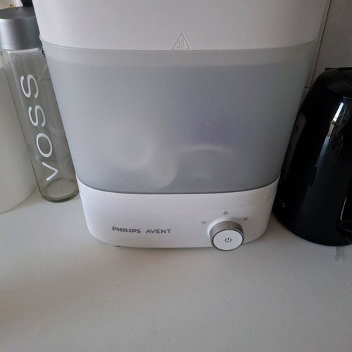 Philips Avent Sterilizer like new