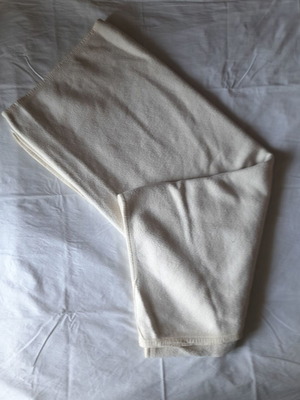 Single blanket used, white color